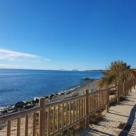 Bahia De * Εστεπόνα